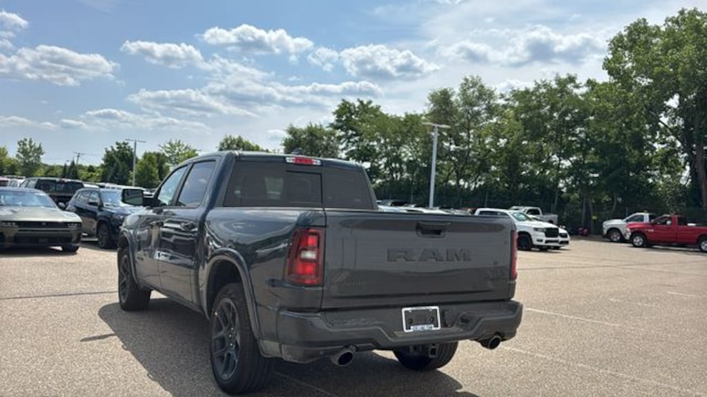 New 2026 Ram 1500 LARAMIE CREW CAB 4X4 5'7 BOX Pickup