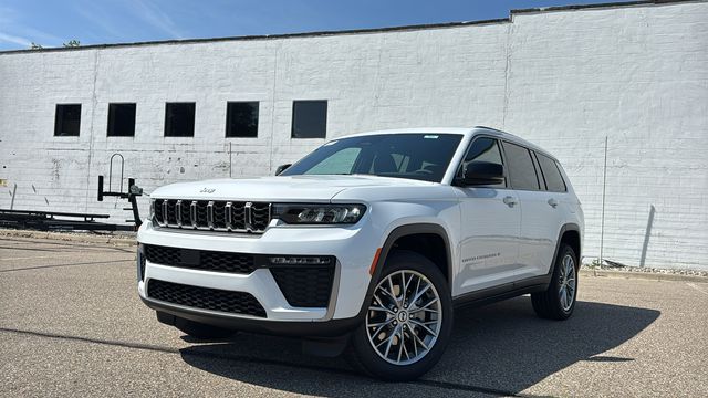 2027 Jeep Grand Cherokee L
