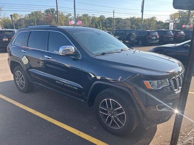 2019 Jeep Grand Cherokee Limited photo 2