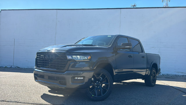 2027 Ram 1500 LARAMIE CREW CAB 4X4 5'7 BOX Pickup