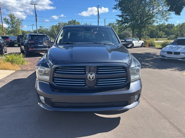 2016 Ram 1500 Sport photo 2