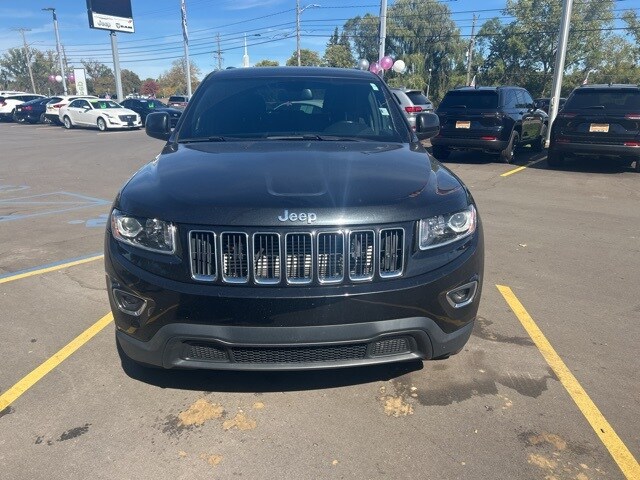 2016 Jeep Grand Cherokee Laredo photo 2