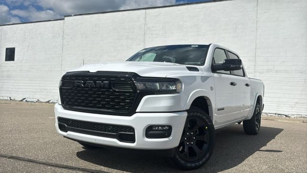 New 2026 Ram 1500 BIG HORN CREW CAB 4X4 5'7 BOX Pickup