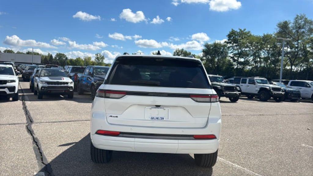 New 2027 Jeep Grand Cherokee LIMITED RESERVE 4X4 Sport Utility