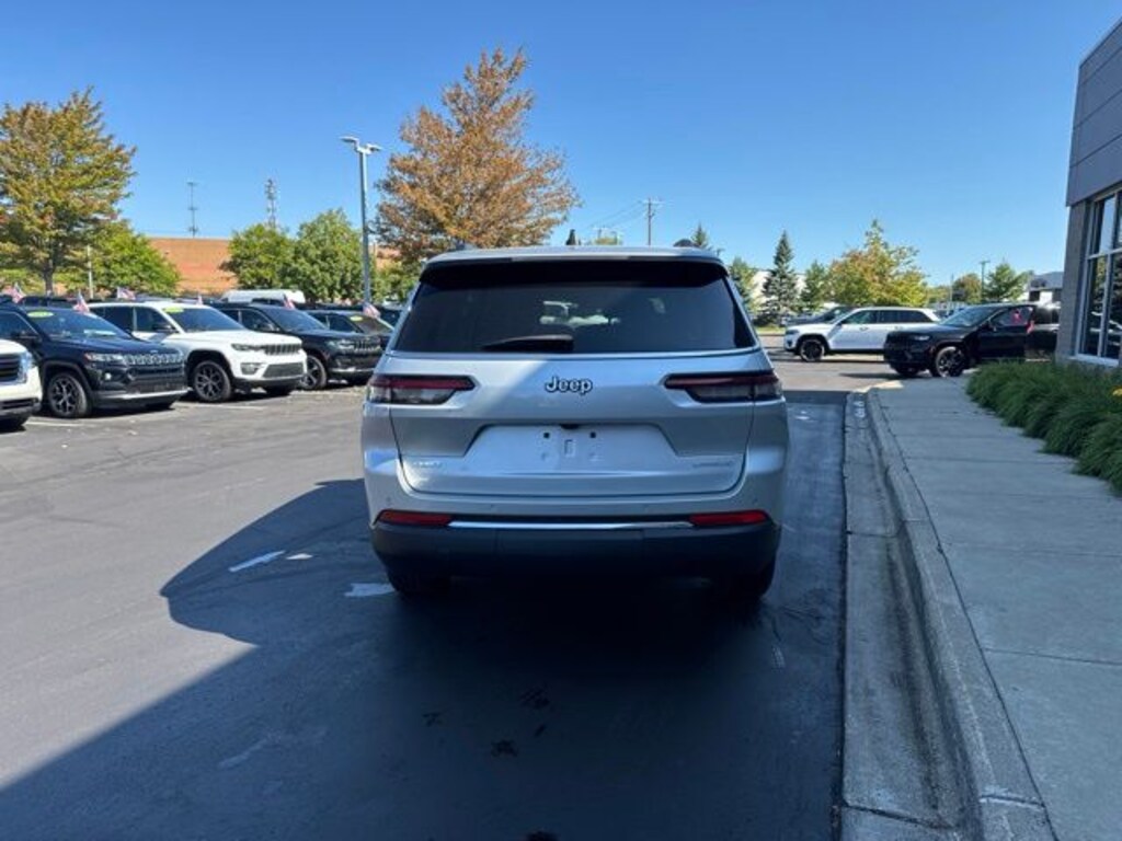 Certified 2024 Jeep Grand Cherokee L Laredo SUV