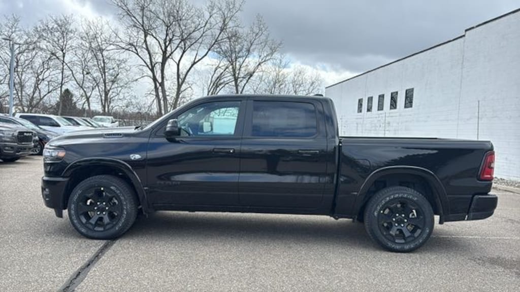 New 2026 Ram 1500 BIG HORN CREW CAB 4X4 5'7 BOX Pickup