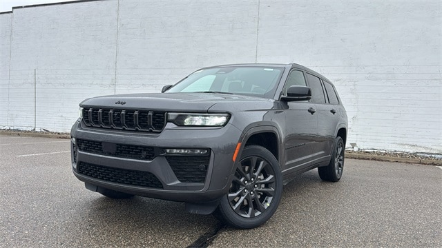 2026 Jeep Grand Cherokee L Limited Reserve's photo