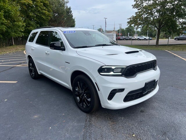 2023 Dodge Durango R/T Plus photo 3