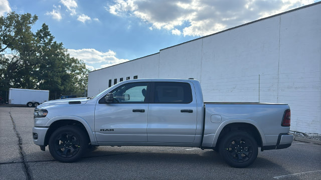 New 2027 Ram 1500 BIG HORN CREW CAB 4X4 5'7 BOX Pickup