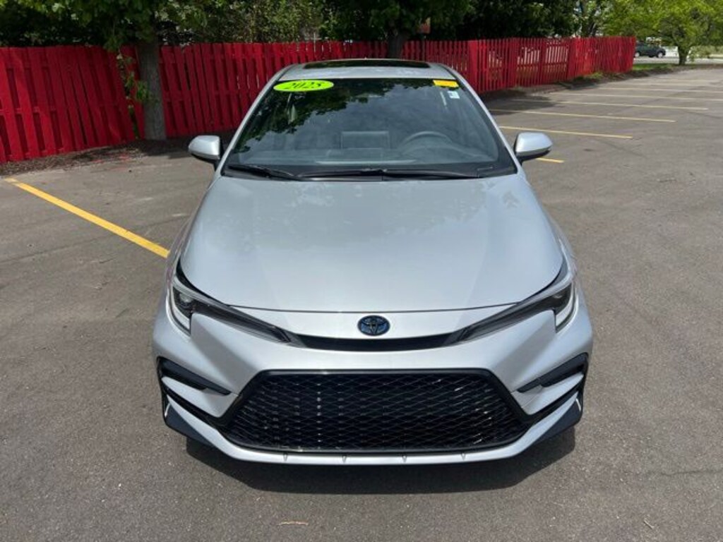 Used 2025 Toyota Corolla Hybrid SE Sedan
