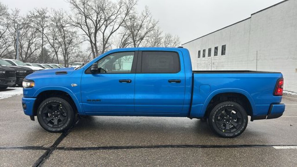 New 2026 Ram 1500 BIG HORN CREW CAB 4X4 5'7 BOX Pickup