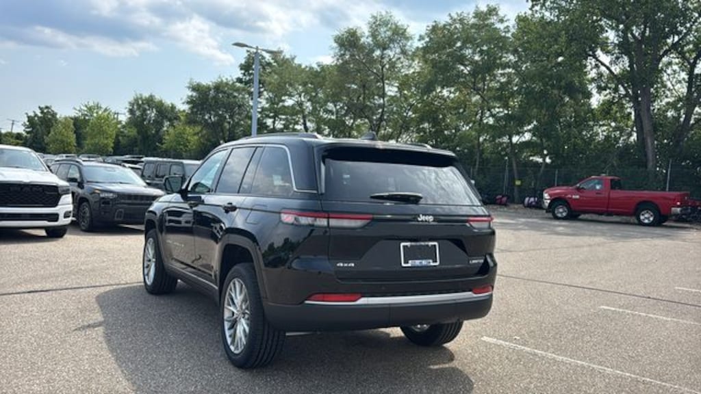 New 2027 Jeep Grand Cherokee Limited Sport Utility
