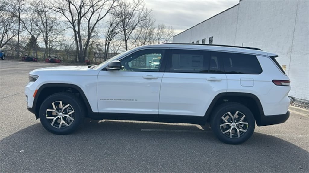 New 2025 Jeep Grand Cherokee L LIMITED 4X4 Sport Utility