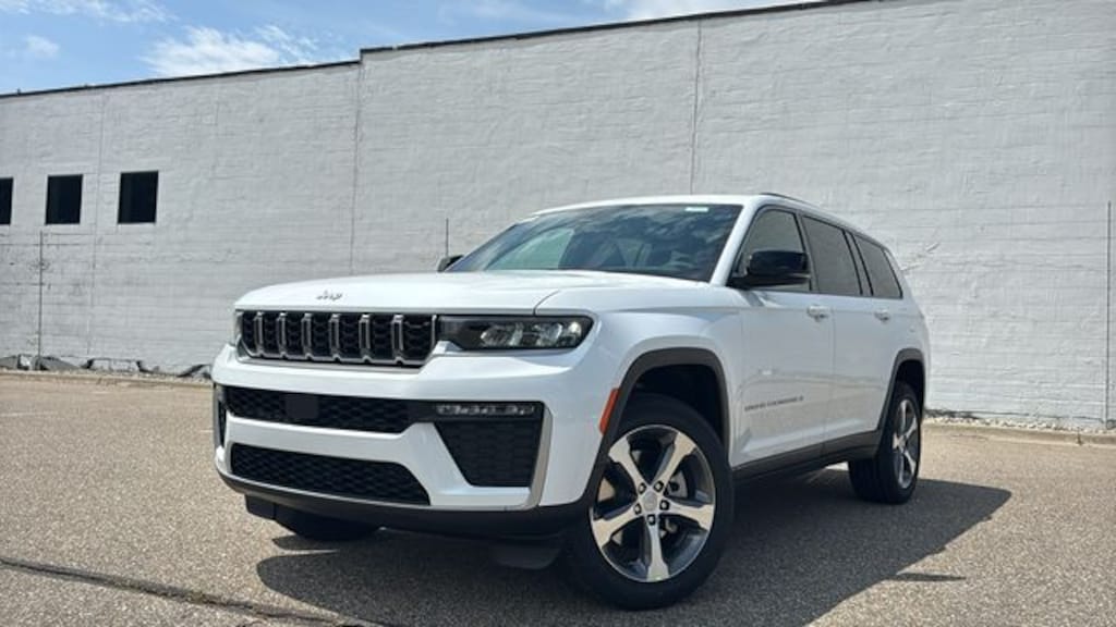 New 2026 Jeep Grand Cherokee L LIMITED 4X4 Sport Utility