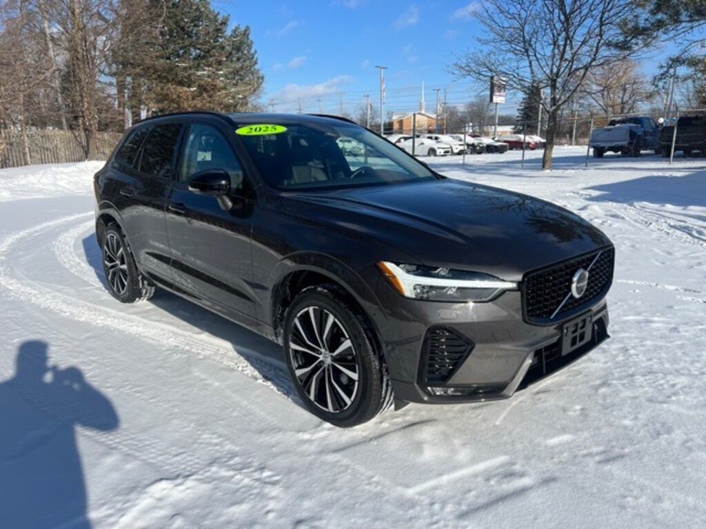 Used 2025 Volvo XC60 B5 Plus SUV