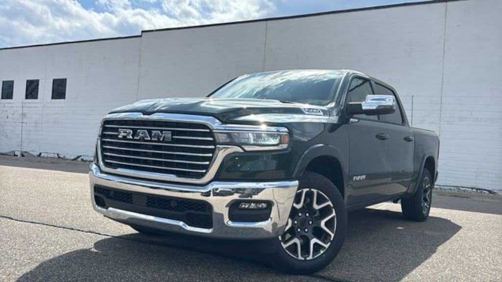 New 2026 Ram 1500 LARAMIE CREW CAB 4X4 5'7 BOX Pickup
