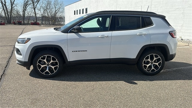 Used 2025 Jeep Compass Limited with VIN 3C4NJDCN8ST591234 for sale in Bloomfield, MI