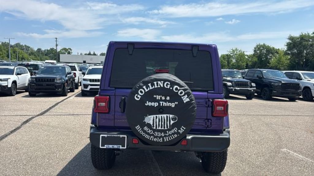 New 2026 Jeep Wrangler 4-DOOR SAHARA Sport Utility