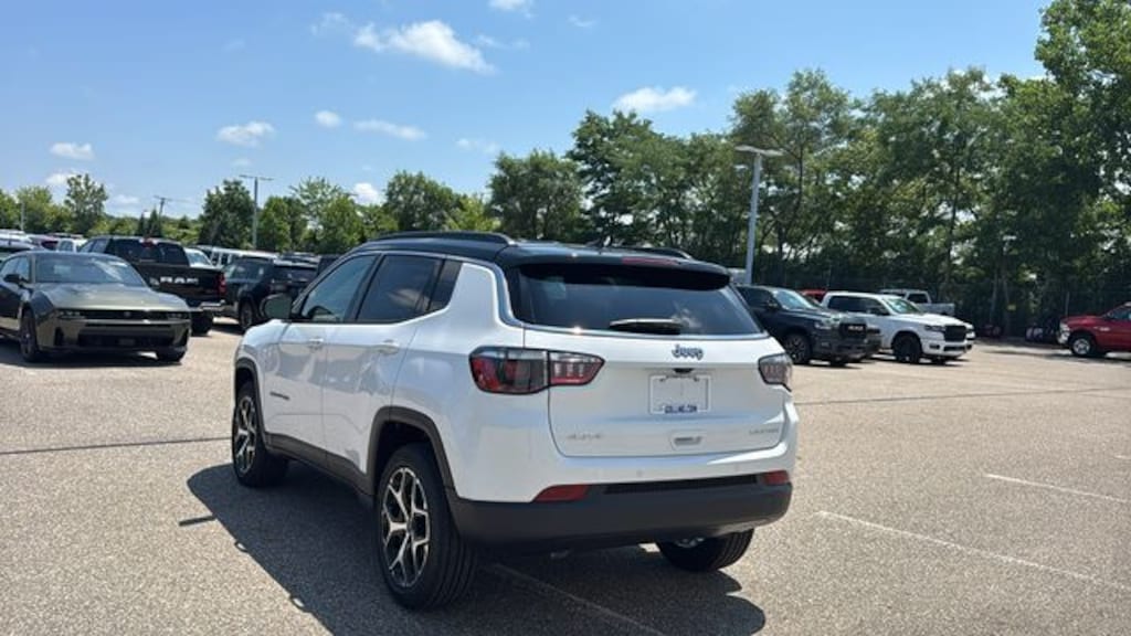 New 2026 Jeep Compass LIMITED 4X4 Sport Utility