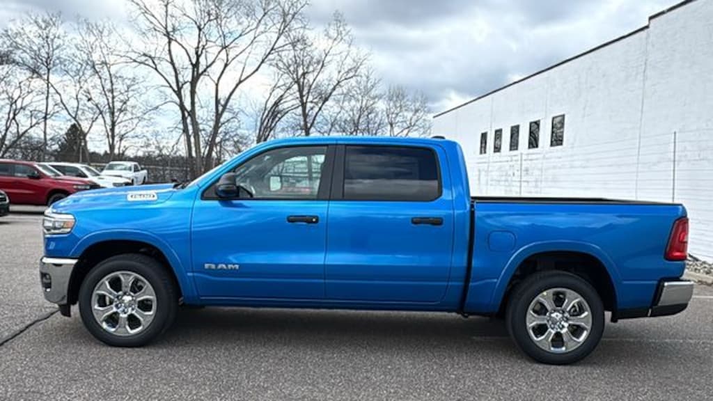 New 2026 Ram 1500 BIG HORN CREW CAB 4X4 5'7 BOX Pickup