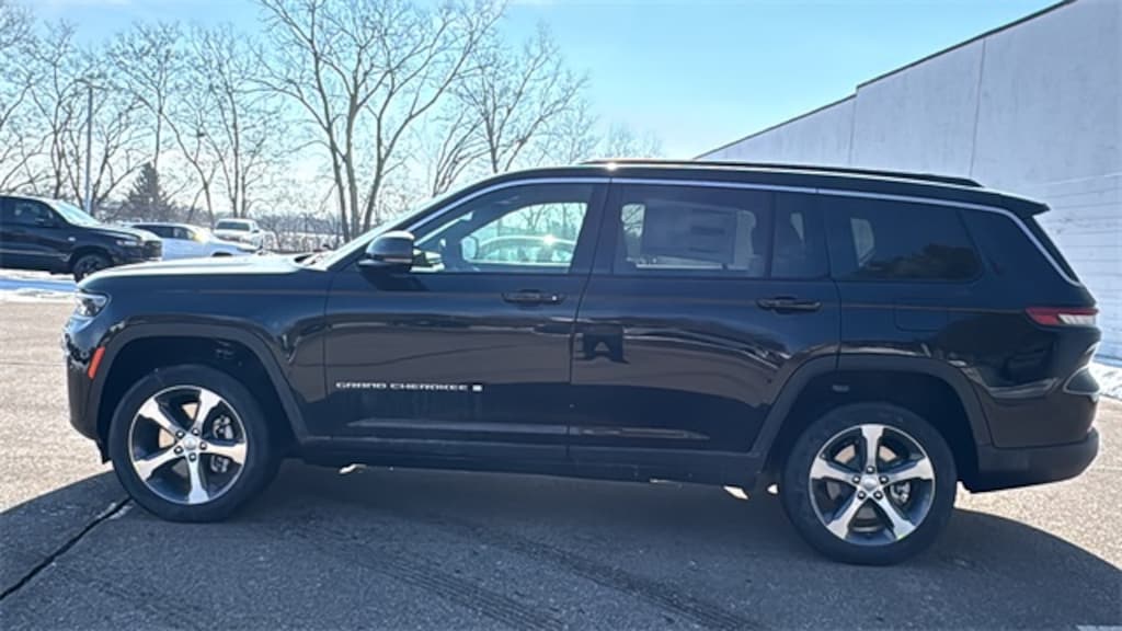 New 2026 Jeep Grand Cherokee L LIMITED 4X4 Sport Utility