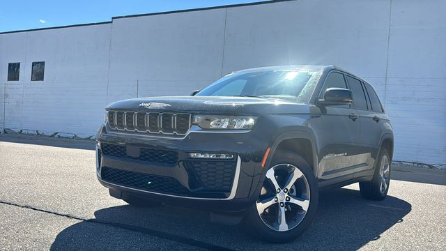 2026 Jeep Grand Cherokee Limited 4x4's photo