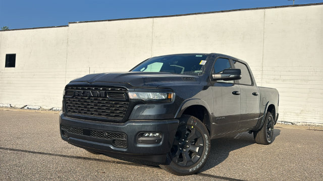 2026 Ram 1500 BIG HORN CREW CAB 4X4 5'7 BOX Pickup
