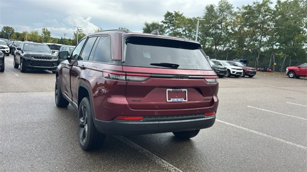 New 2025 Jeep Grand Cherokee Limited Sport Utility