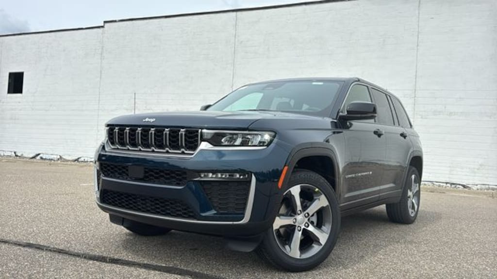 New 2026 Jeep Grand Cherokee LIMITED 4X4 Sport Utility