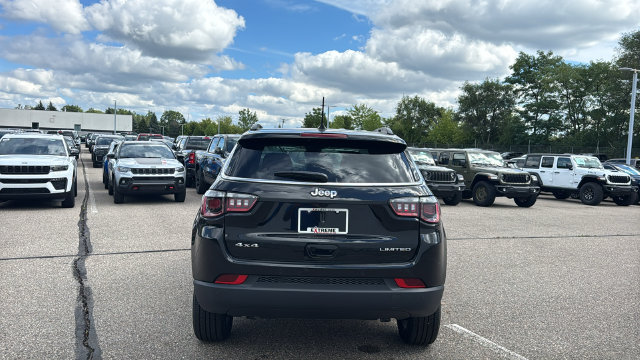 New 2026 Jeep Compass LIMITED 4X4 Sport Utility