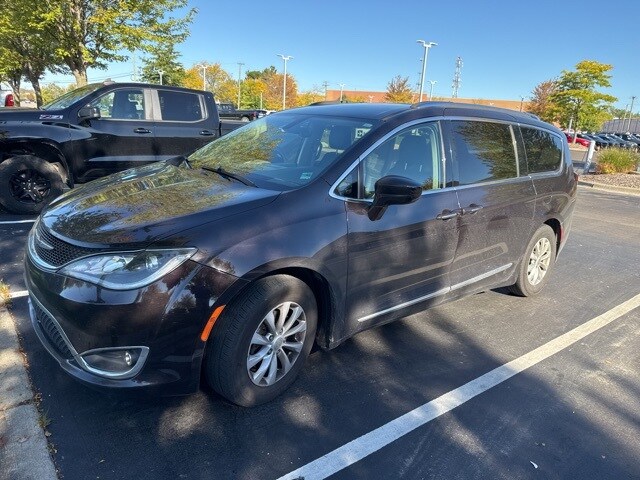 2018 Chrysler Pacifica Touring Plus photo 4