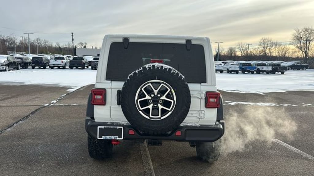 New 2026 Jeep Wrangler 4-DOOR RUBICON Sport Utility