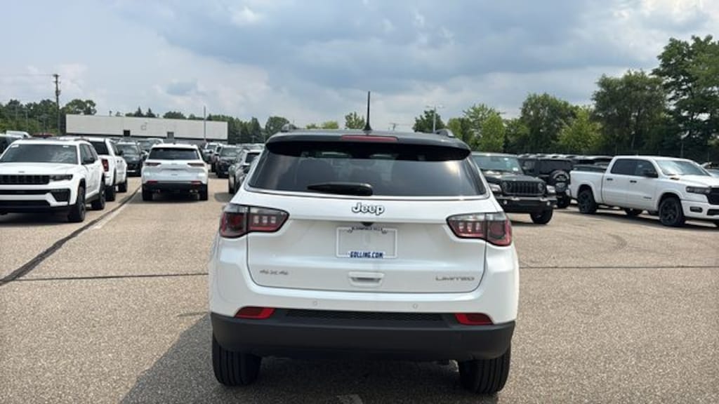 New 2026 Jeep Compass LIMITED 4X4 Sport Utility
