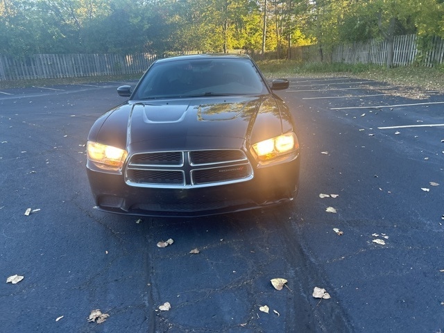 Used 2014 Dodge Charger SE with VIN 2C3CDXBG5EH295589 for sale in Bloomfield Township, MI