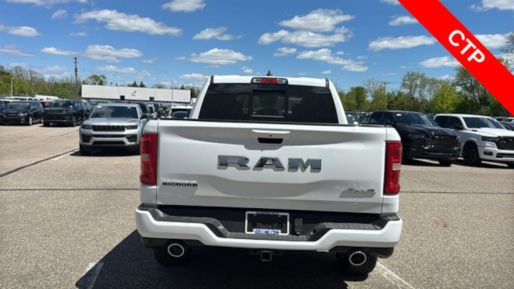 New 2026 Ram 1500 BIG HORN CREW CAB 4X4 5'7 BOX Pickup
