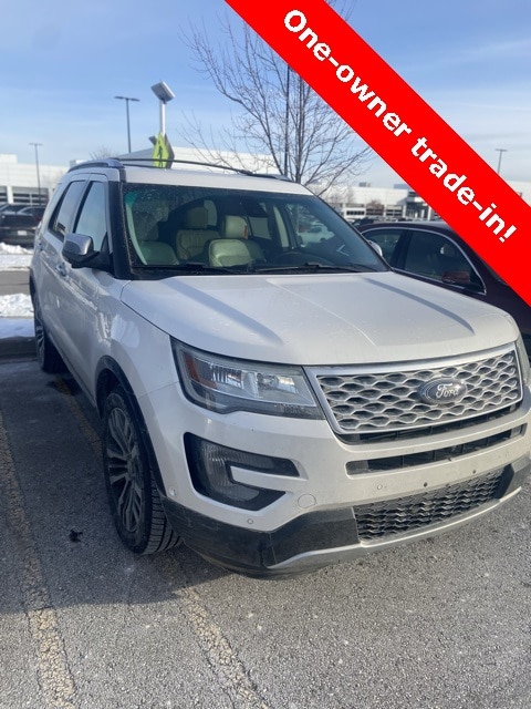 2016 Ford Explorer Platinum's photo