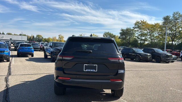 New 2027 Jeep Grand Cherokee LIMITED RESERVE 4X4 Sport Utility