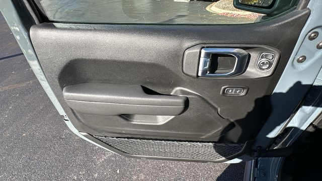 2026 Jeep Wrangler 4-Door Willys - Photo 10