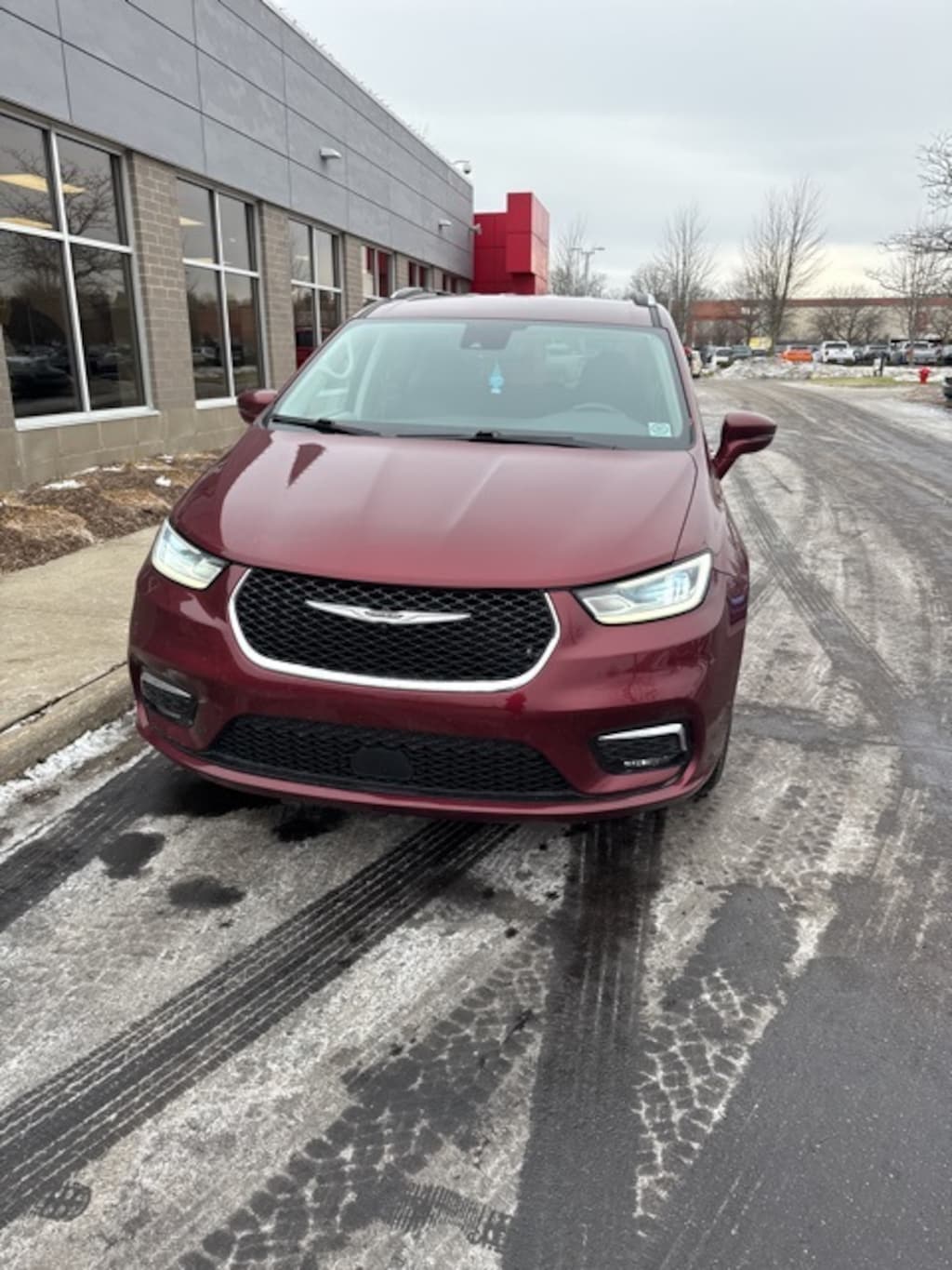Used 2021 Chrysler Pacifica Touring L Minivan/Van