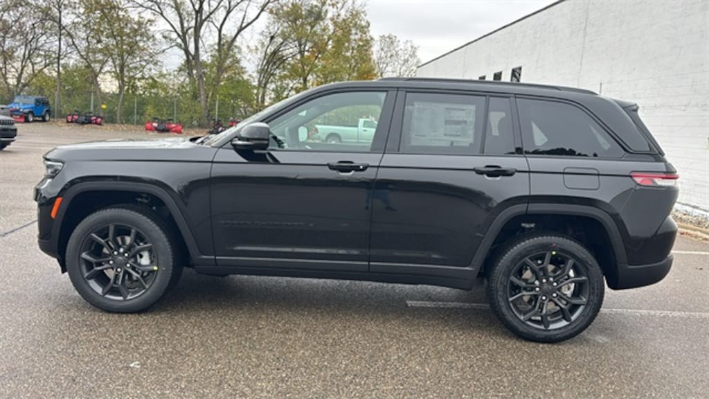 New 2025 Jeep Grand Cherokee Limited Sport Utility
