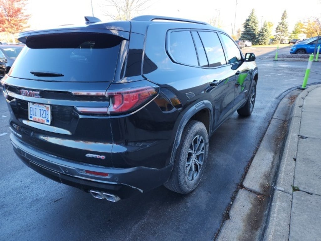 Used 2024 GMC Acadia AT4 SUV