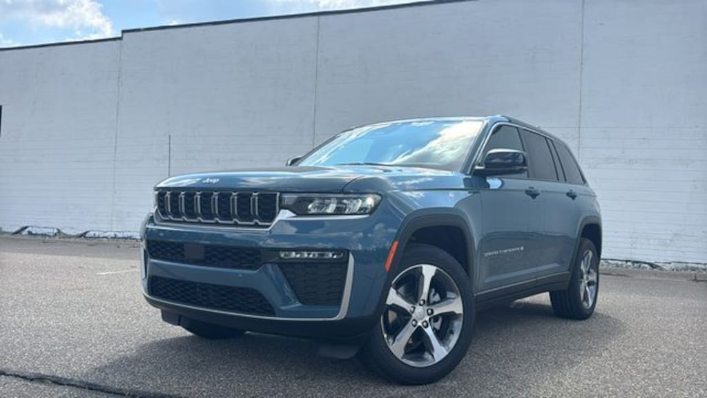 New 2026 Jeep Grand Cherokee LIMITED 4X4 Sport Utility
