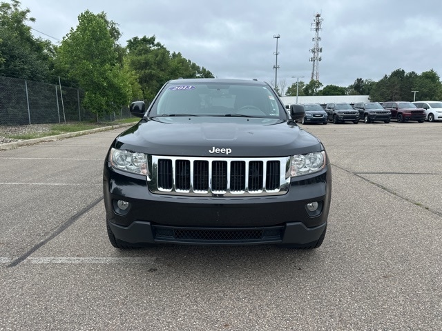 Used 2013 Jeep Grand Cherokee Laredo with VIN 1C4RJFAG8DC528165 for sale in Bloomfield, MI