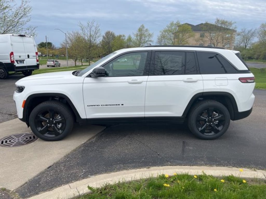 New 2026 Jeep Grand Cherokee LIMITED 4X4 Sport Utility