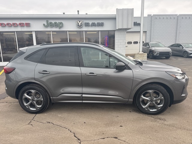 Used 2023 Ford Escape ST-Line with VIN 1FMCU0MN5PUA25465 for sale in Chelsea, MI