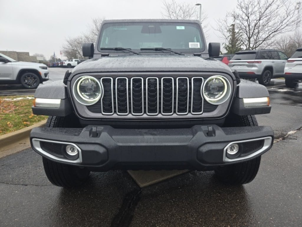 New 2025 Jeep Wrangler 4-DOOR SAHARA Sport Utility