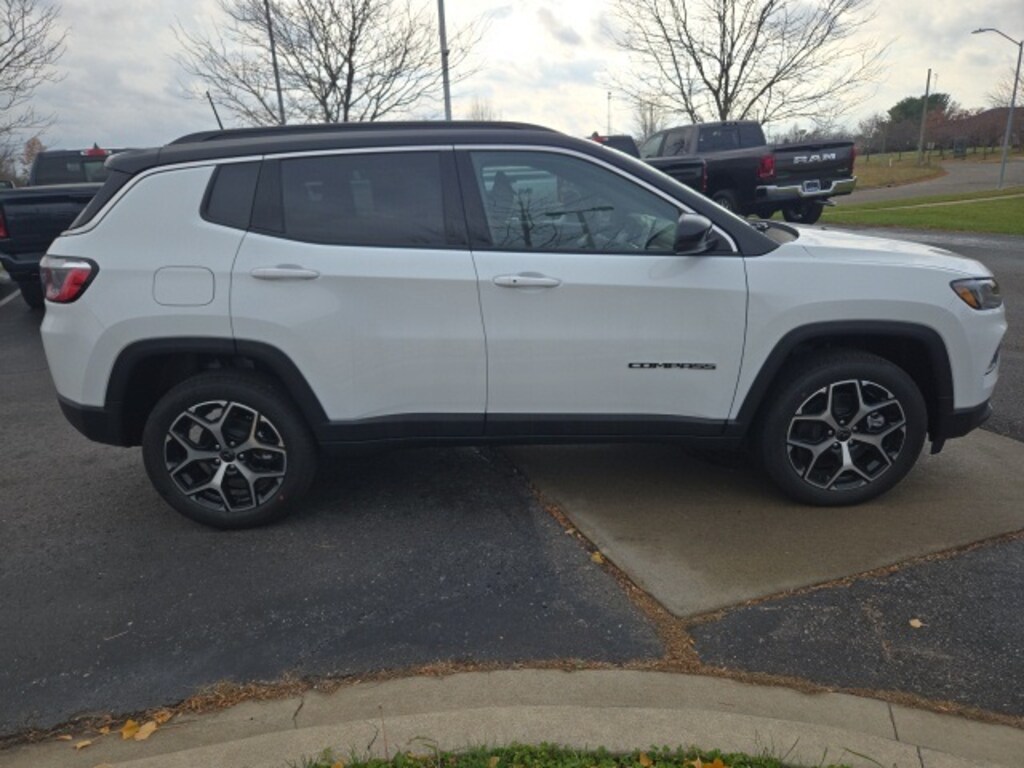 New 2026 Jeep Compass LIMITED 4X4 Sport Utility