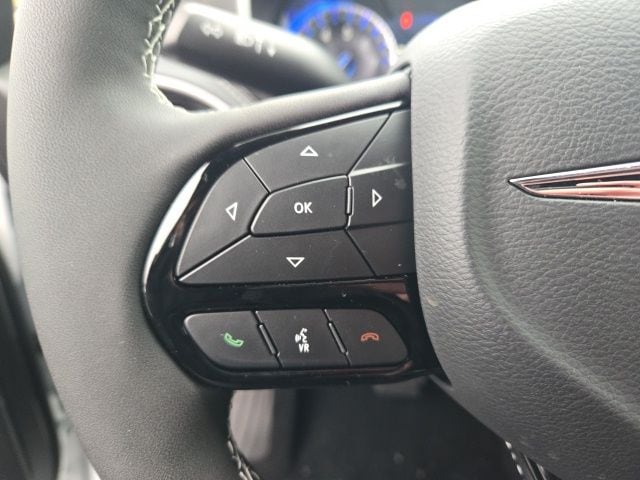 2026 Chrysler Pacifica Select - Photo 13