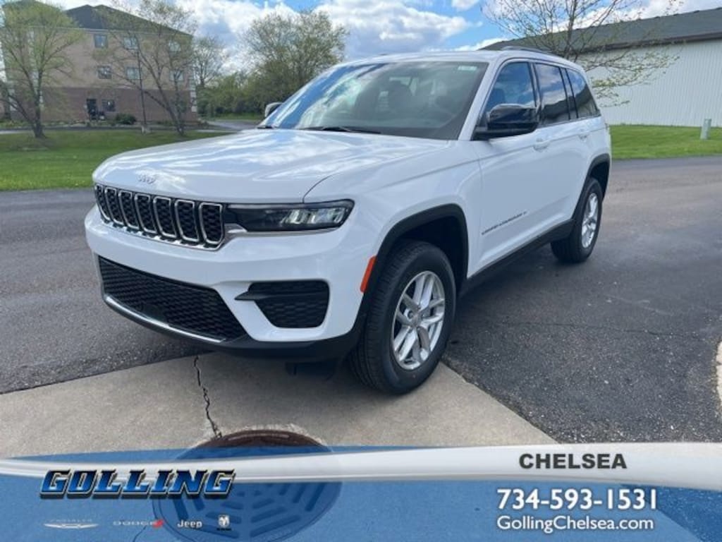 New 2026 Jeep Grand Cherokee LAREDO 4X4 Sport Utility