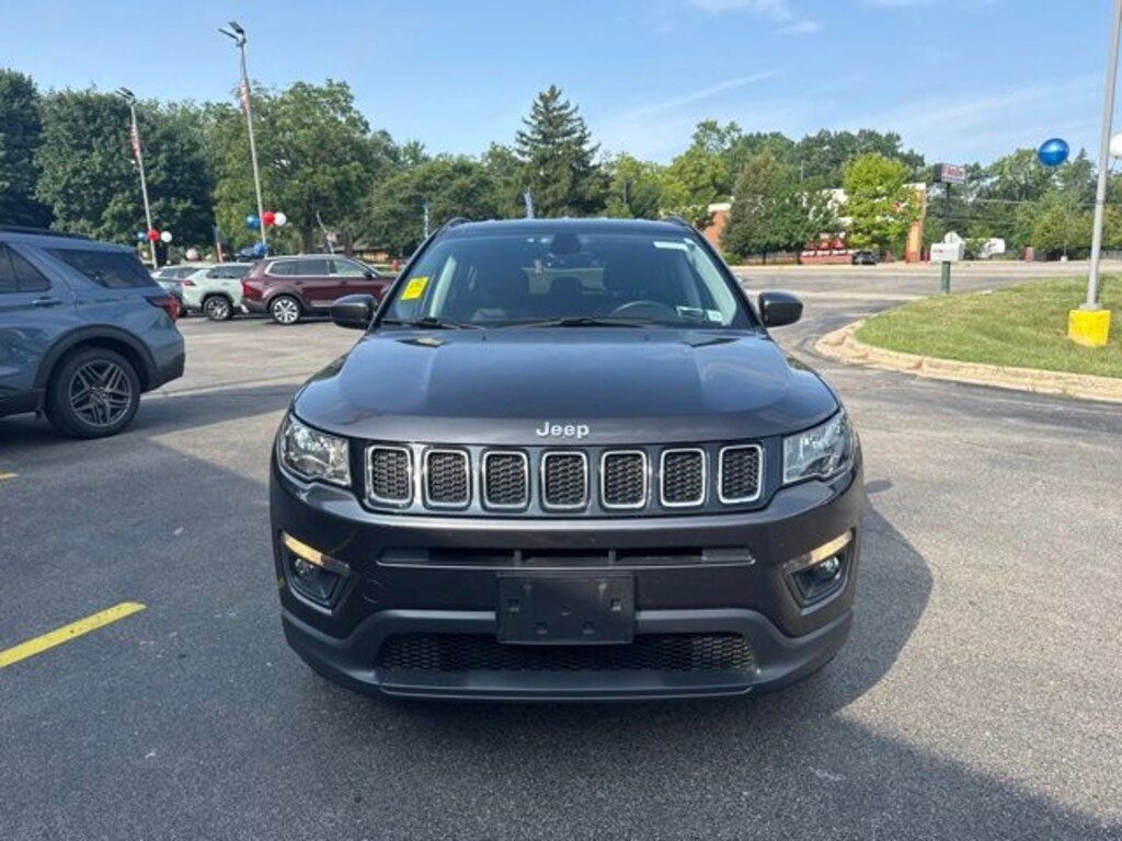 Used 2018 Jeep Compass Latitude SUV
